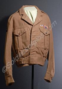 Major's battle dress blouse with medal ribbon bars