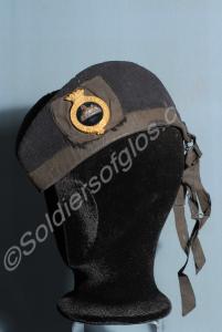 Officer's Glengarry cap with black pom-pom. Worn b